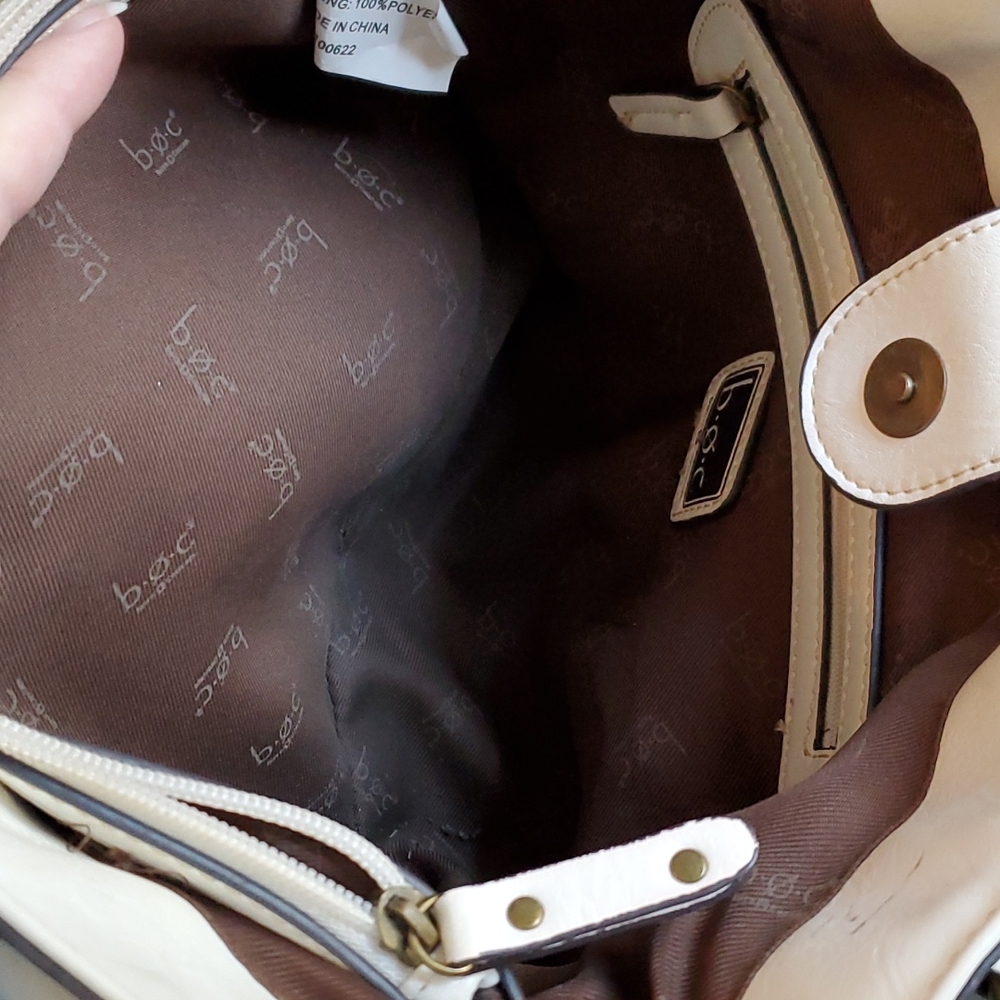 Born ( BOC ) ivory purse. Must see! Raised Floral Design. - Picture 12 of 16